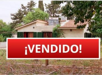 Casa · 105m² · 4 Ambientes · 1 Cochera · Reservado! Casa Quinta en Venta - 3 Dorm. - Amplio Terreno - Molinari - Sierras de Córdoba