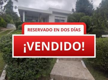 Casa · 130m² · 4 Ambientes · 1 Cochera · Vendo Casa 2 Dorm. Garage - 500 m de Ruta 38 - Barrio Centro - Valle Hermoso - Córdoba