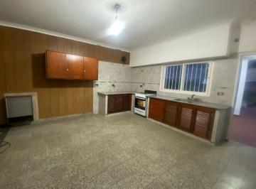 PH · 68m² · 2 Ambientes · PH en Venta, 1 Dormitorio con Patio, Tolosa