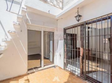 Casa · 94m² · 4 Ambientes · Venta Casa Tres Dorm. y Patio Palermo