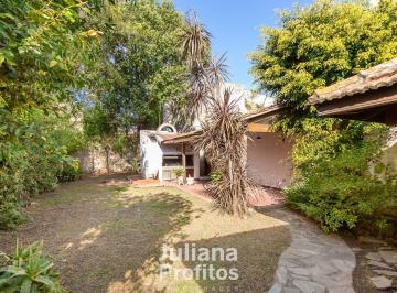 Casa · 130m² · 4 Ambientes · 1 Cochera · Casa en Quilmes Centro