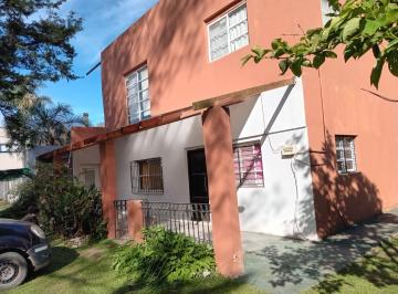 Casa · 120m² · 6 Ambientes · Casa Quinta en Venta - 4 Dorm. 2 Baños - 1.100 m² - El Pato, Berazategui