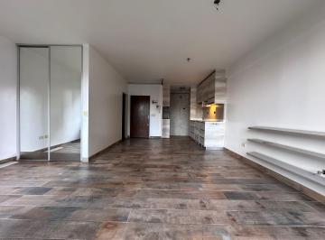 Departamento de 1 ambiente, Núñez · Monoambiente Amplio en "L" Al Frente en Edificio con Piscina