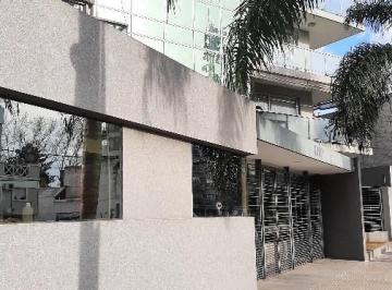 Departamento de 3 ambientes, San Isidro · Excelente Departamento de 3 Ambientes con Cochera Cubierta