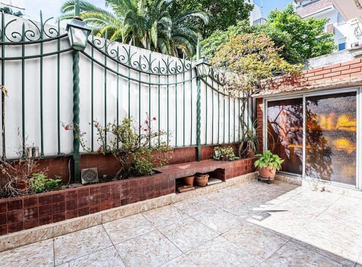 Venta Departamento 3 Ambientes Pb con Amplio Patio Cochera Caballito