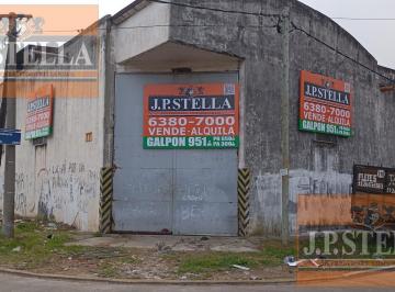 Bodega-Galpón · 951m² · Galpón Industrial 951 m² de Losa y Parabólico - Entre Piso - a Refaccionar - San Justo