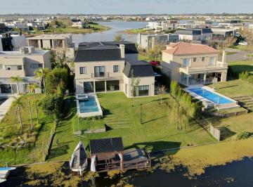 Casa · 364m² · 6 Ambientes · Casa en Venta Al Agua C/ascensor Marinas Puertos