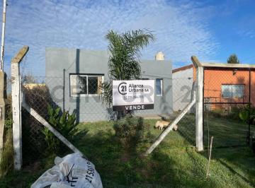 Casa · 58m² · 1 Dormitorio · Casa de 1 Dormitorio en Venta, Parque Sicardi, La Plata.