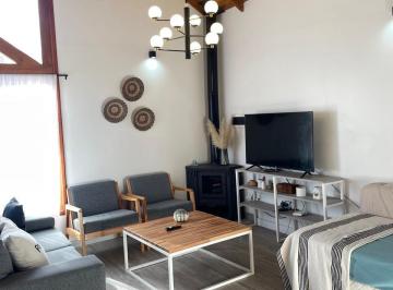 Casa de 5 ambientes, Esquel · Moderna Casa en Esquel