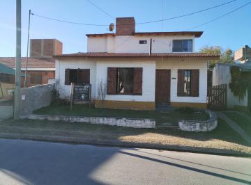 Frente chalet · Hostería, Chalet de 2 Plantas y Depto a 300 Mt del Río en Cura Brochero