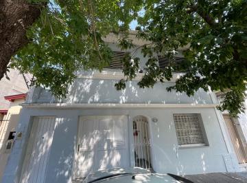 Casa de 4 ambientes, Quilmes · Casa en Dos Plantas en Bernal a La Venta