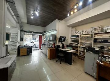 Local comercial · 216m² · Excelente Local en San Martin Ideal Multidestino
