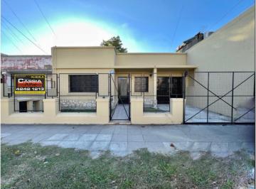 Casa · 150m² · 4 Ambientes · 1 Cochera · Casa - Temperley Este