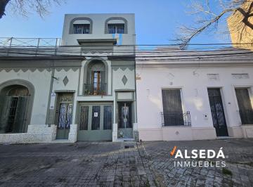 PH · 66m² · 3 Ambientes · Casa de Pasillo en Abasto - PH - 2 Dorm.