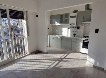 Departamento · 42m² · 2 Ambientes · Venta Departamento 2 Amb. Mucha Luz Versalles