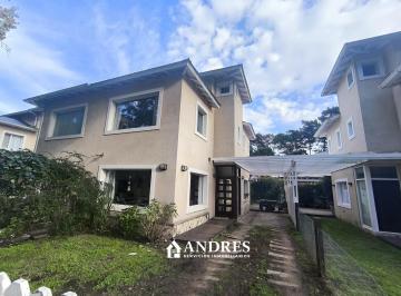 PH · 120m² · 4 Ambientes · 1 Cochera · Duplex en Venta en Pinamar
