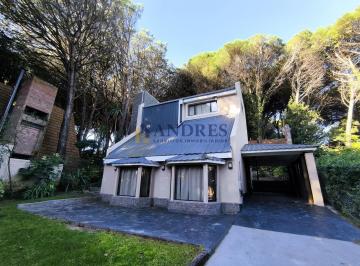Casa · 225m² · 4 Ambientes · 1 Cochera · Casa en Venta en Pinamar, Zona Duplex