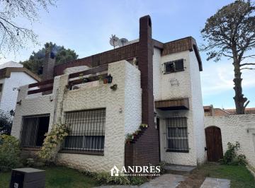 PH · 90m² · 4 Ambientes · 1 Cochera · Duplex en Venta con Tres Dorm. en Pinamar