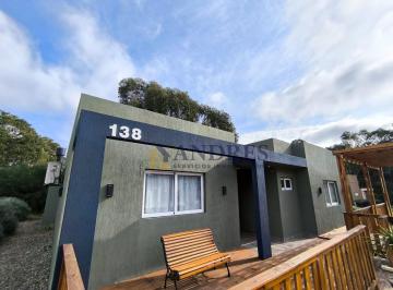 Casa · 150m² · 4 Ambientes · 1 Cochera · Venta Casa en Costa Esmeralda, Barrio Deportivo