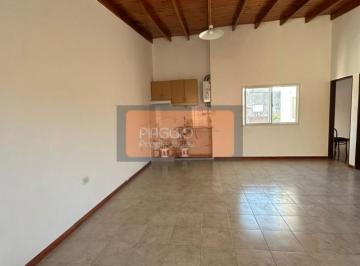 Casa · 60m² · 3 Ambientes · Nuevo Ingreso! PH. en Primer Piso 3 Ambientes con Balcon