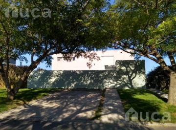 Casa · 187m² · 5 Ambientes · Alquiler | Casa | El Canton