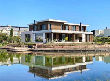 Casa · 621m² · 8 Ambientes · Casa en Virazon - Nordelta