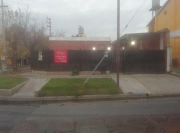 imagen1 · Casa con Local Sobre Coraceros y Poeta Risso