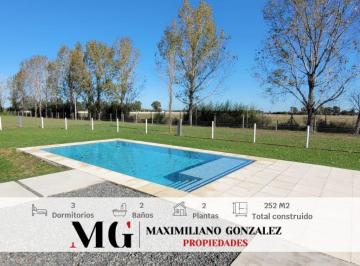 Casa · 202m² · 6 Ambientes · 2 Cocheras · Casa Venta La Magdalena Esteban Echeverría