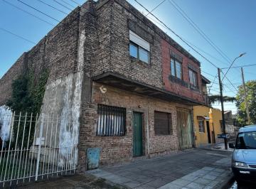 Casa de 5 ambientes, Morón · Apto Crédito. Casa Lote Propio.