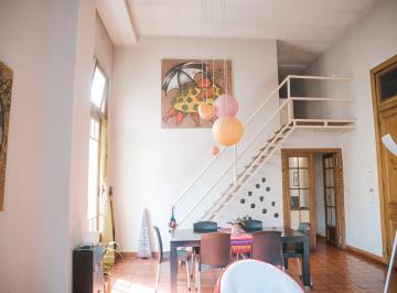 Departamento de 5 ambientes, Parque Centenario · Excelente Dúplex Semipiso de 5 Ambientes en Parque Centario