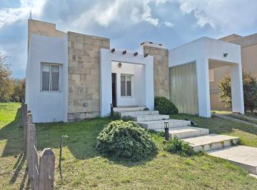 Casa de 2 ambientes, Río Ceballos · Casa en Villa Catalina con Seguridad 24 Hs Escritura y Apto Crédito