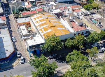 Local comercial · 892m² · Alquiler Inmueble Comercial con Galpón, Entrepiso y Oficinas en Barrio Luis Agote