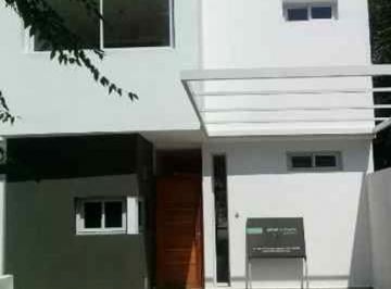 PH · 100m² · 4 Ambientes · 2 Cocheras · La Catalina Duplex 3dorm 2baños