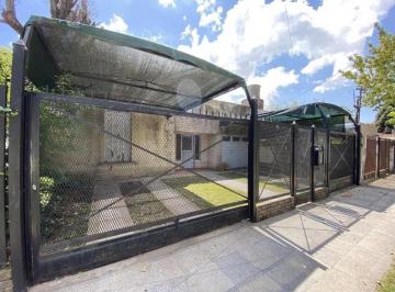 Casa de 2 ambientes, Almirante Brown · Casa Ideal Para Refaccionar en Lote de 10 X 31 m