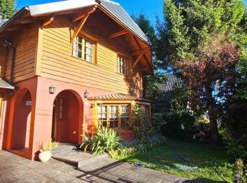 Casa · 175m² · 5 Ambientes · 1 Cochera · Importante Casa en Alquiler Anualb° Las Margaritas