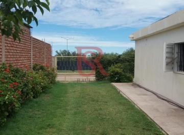 Casa · 80m² · 4 Ambientes · 2 Cocheras · Ms -:venta ¡Tu Nuevo Hogar en Ciudad de La Punta! Encantadora Casa de Dos Habitaciones con Vistas Im