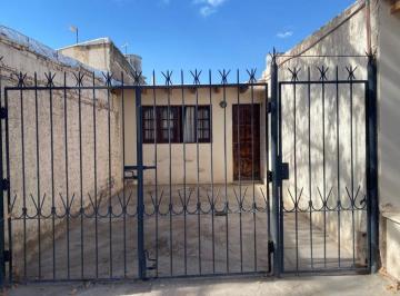 Casa · 81m² · 2 Ambientes · 1 Cochera · Casa en Alquiler en Panquehua, Las Heras, Mendoza