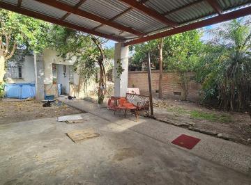 Casa · 228m² · 4 Ambientes · 1 Cochera · Casa en Venta de Tres Dorm.