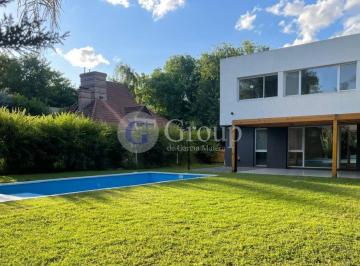 Casa · 183m² · 5 Ambientes · 1 Cochera · Casa a Estrenar en Alquiler en golfer'S Country Club, Pilar