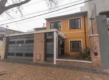 Casa · 104m² · 6 Ambientes · 2 Cocheras · Casa en Venta 3 Dorm. La Florida