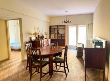 Casa de 7 ambientes, Córdoba · Centro - Deán Funes 122. Dos Dorm.