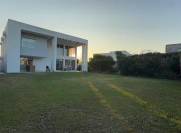 Casa de 5 ambientes, Berazategui · Casa en Alquiler - Fincas de Iraola 2