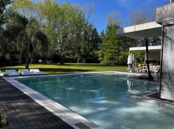 Casa · 370m² · 7 Ambientes · 4 Cocheras · Casa en Alquiler en Santa Maria de Tigre, Rincón de Milberg, Tigre