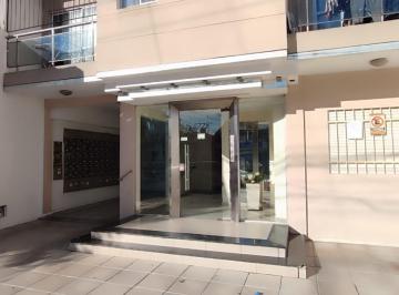 Departamento de 2 ambientes, Tres de Febrero · Departamento 2 Ambientes en Caseros - 50 m de Av San Martin