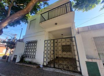 PH de 5 ambientes, Morón · Casa PH en Venta 5 Ambientes con Fondo, Castelar