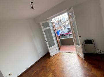 general-san-martin-villa-ballester-alquiler-departamento-3-ambientes · Alquiler - Independencia 4734 - Depto 3 Amb con Patio