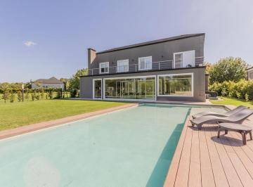 Casa · 350m² · 7 Ambientes · 3 Cocheras · Venta Casa Pilar Golf Club 310 m Unica/hilton