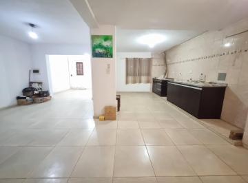 Casa · 106m² · 4 Dormitorios · Duplex de 4 Dorm. Sobre Av en Bo Llaponagat