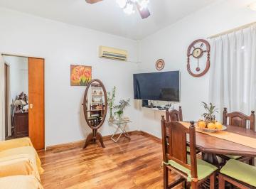 Departamento · 40m² · 2 Ambientes · Venta - Departamento 2 Ambientes y 1/2 (Dependencia o Escritorio) - Subte a - Refaccionado - Almagro