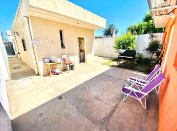PH · 60m² · 3 Ambientes · Venta Casa Tipo PH en Qilmes
